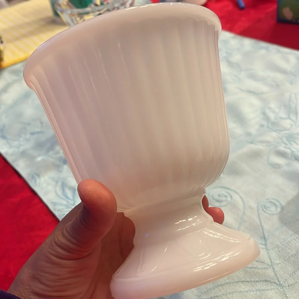 Beautiful vintage milk glass dish